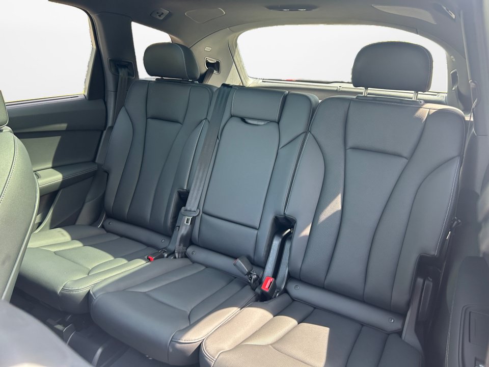 New 2026 Audi Q7 Premium Plus AWD/4WD image 12