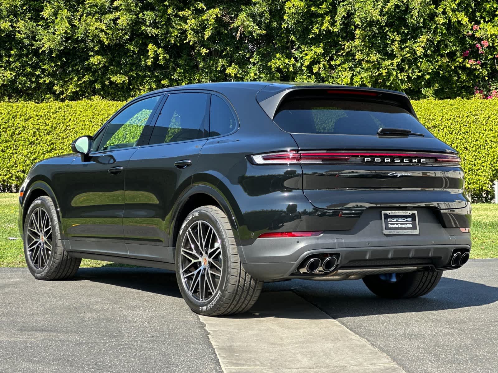 New 2026 Porsche Cayenne AWD/4WD image 3