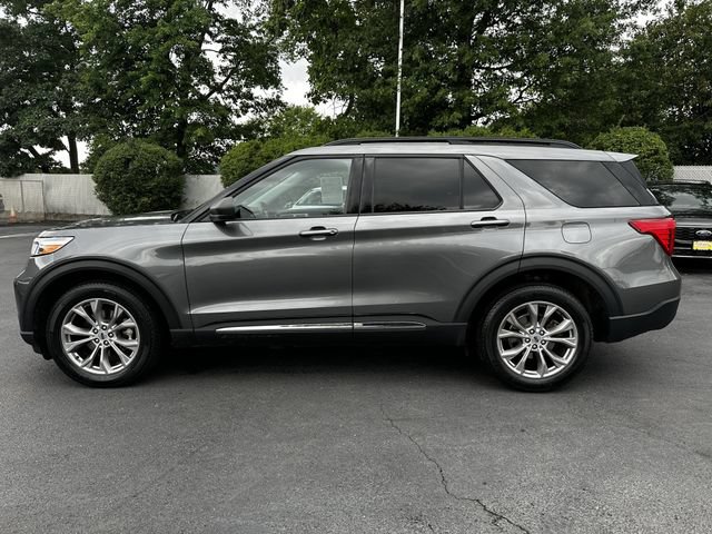Certified 2022 Ford Explorer XLT w/ Equipment Group 202A AWD/4WD image 8