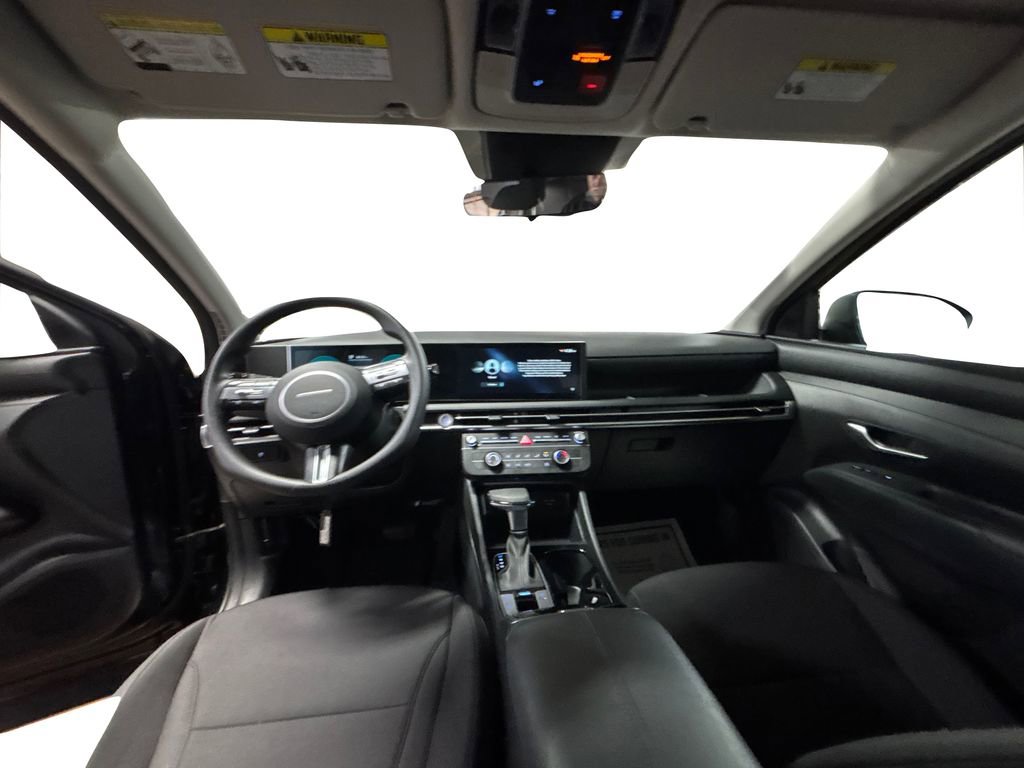 Certified 2025 Hyundai Tucson SE image 17