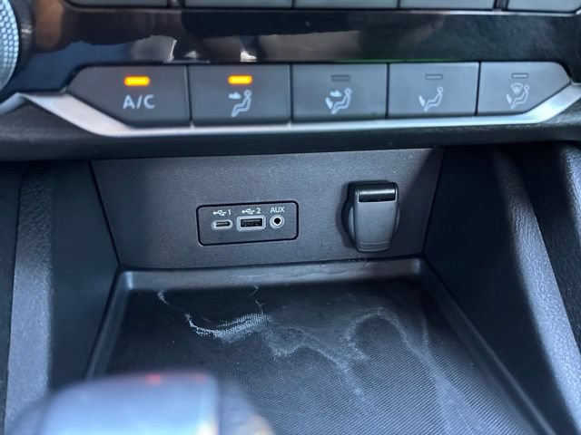 Used 2023 Nissan Sentra SV FWD image 31