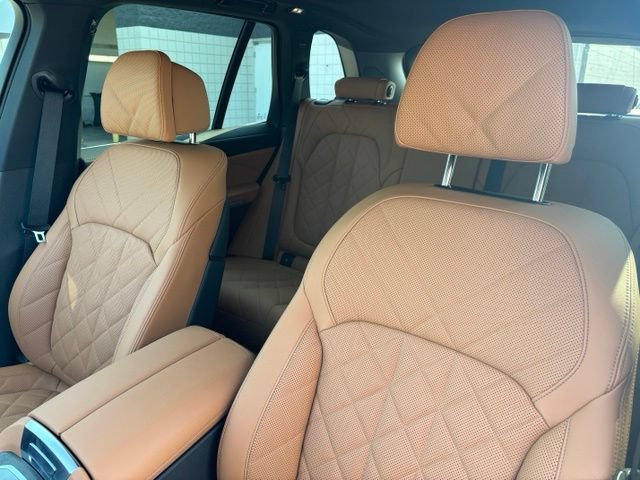 New 2026 BMW X5 xDrive40i w/ Premium Package AWD/4WD image 17