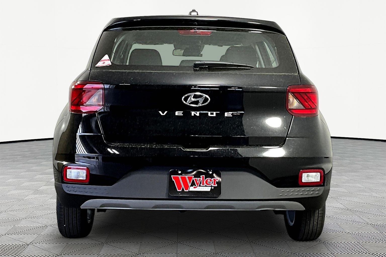 New 2026 Hyundai Venue SE FWD image 5