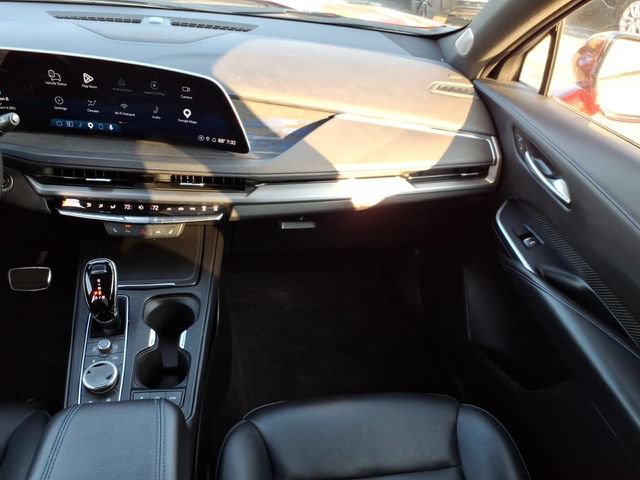 Used 2025 Cadillac XT4 Sport w/ Cold Weather Package FWD image 17