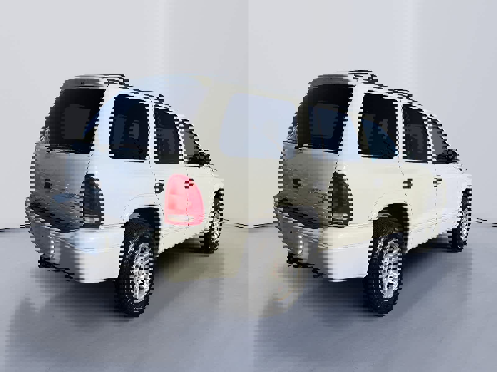 Used 2003 Dodge Durango SLT image 3