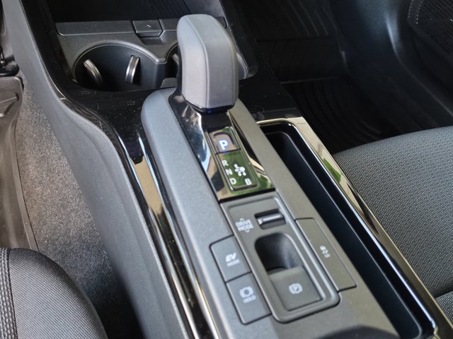 Used 2024 Toyota Prius LE FWD image 22