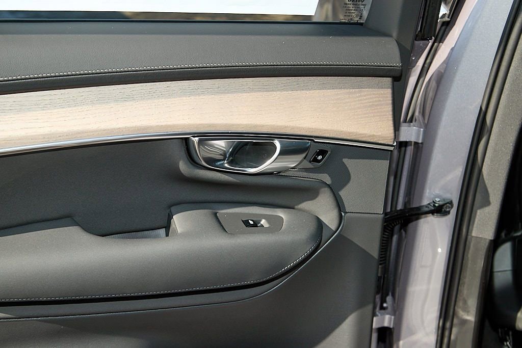 New 2026 Volvo XC90 B6 Plus w/ Protection Package image 19