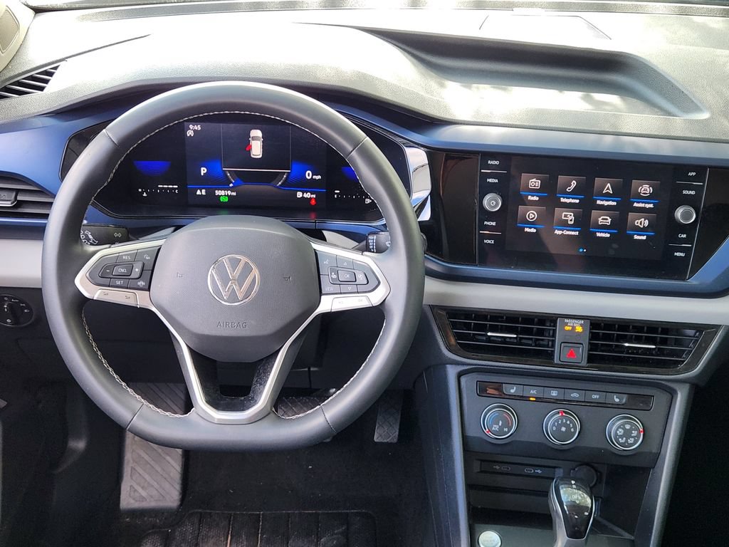 Used 2022 Volkswagen Taos SE FWD image 20