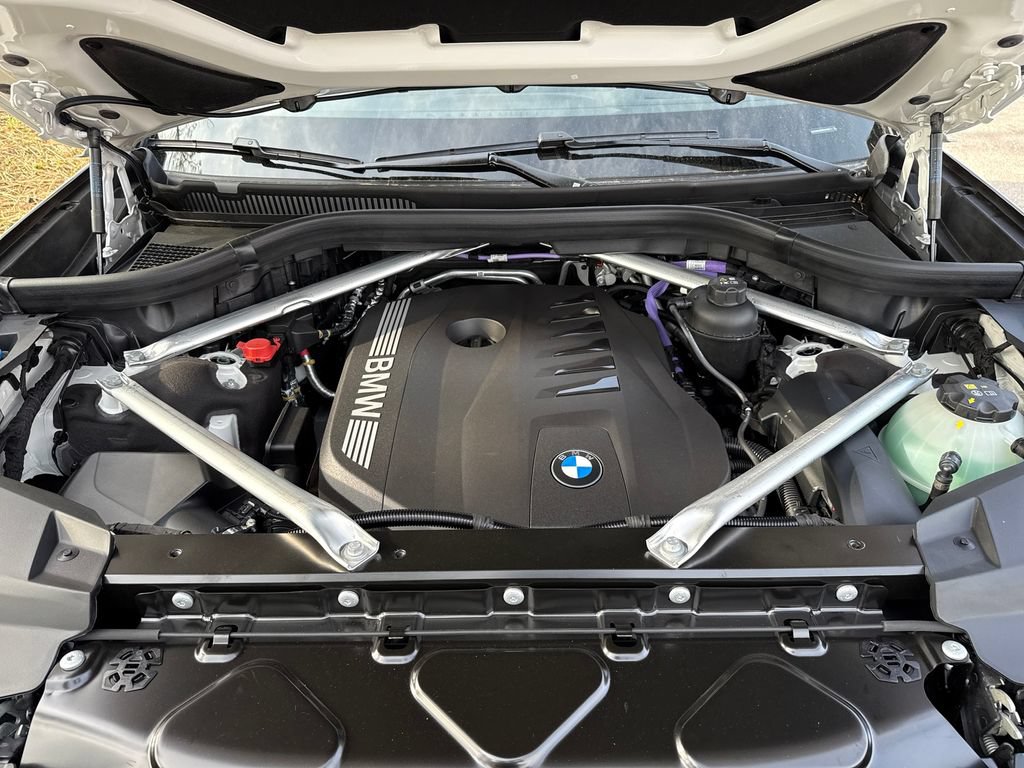New 2026 BMW X7 xDrive40i w/ M Sport Package AWD/4WD image 31