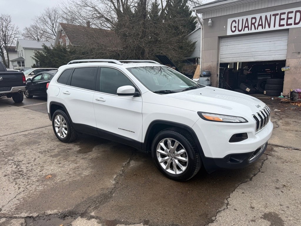 Used 2016 Jeep Cherokee Limited image 12
