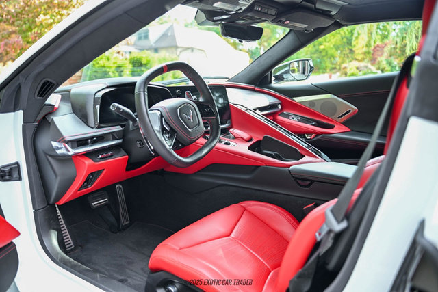 Used 2020 Chevrolet Corvette Stingray Premium Cpe w/ 3LT Preferred Equipment Group image 27