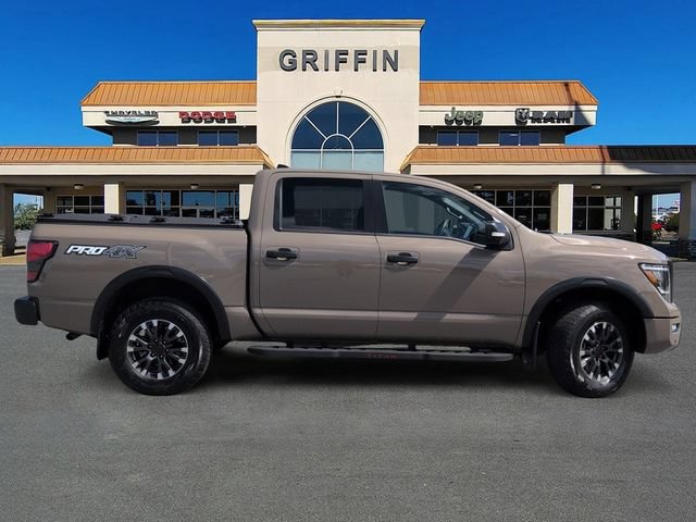 Used 2024 Nissan Titan PRO-4X w/ Pro-4x Convenience Package AWD/4WD image 3