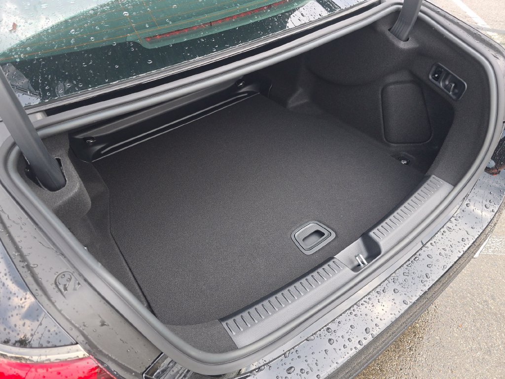 New 2027 Mercedes-Benz E 450 4MATIC Sedan image 17