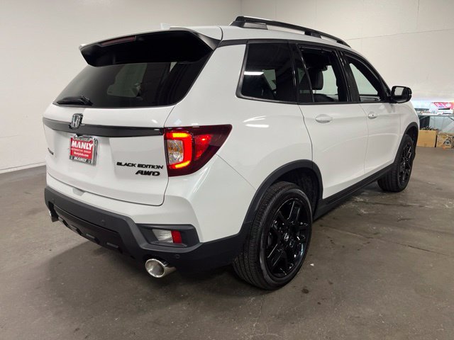 Used 2025 Honda Passport Black Edition image 2