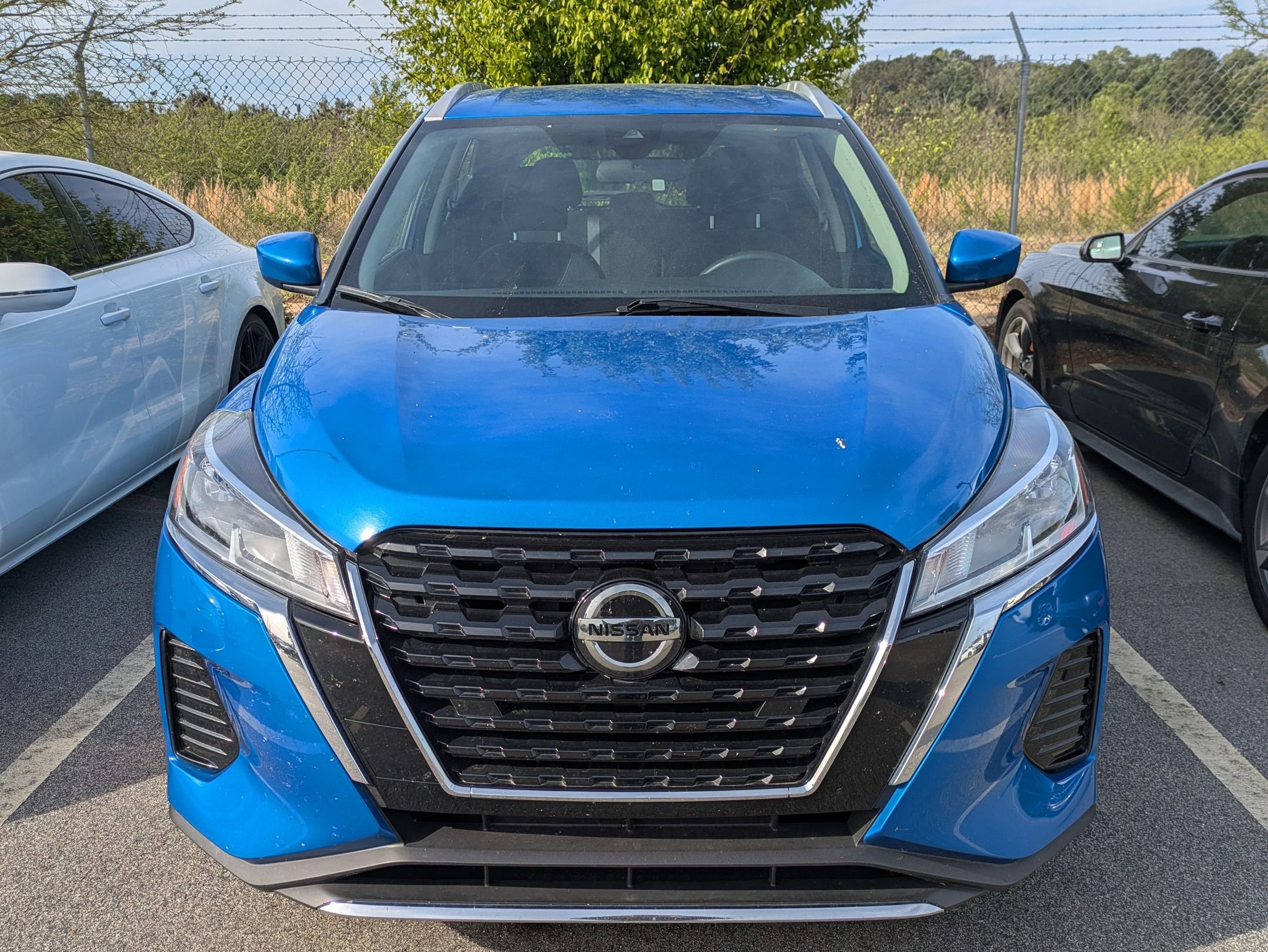 Certified 2021 Nissan Kicks SV image 2