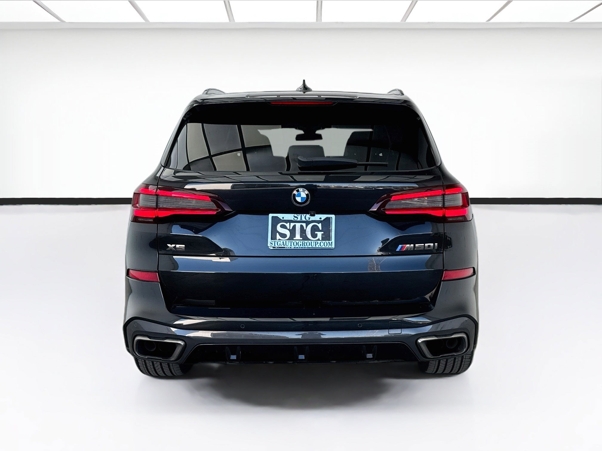 Used 2021 BMW X5 M50i w/ Premium Package AWD/4WD image 5