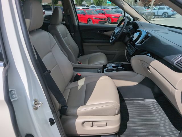 Used 2019 Honda Pilot Touring image 10