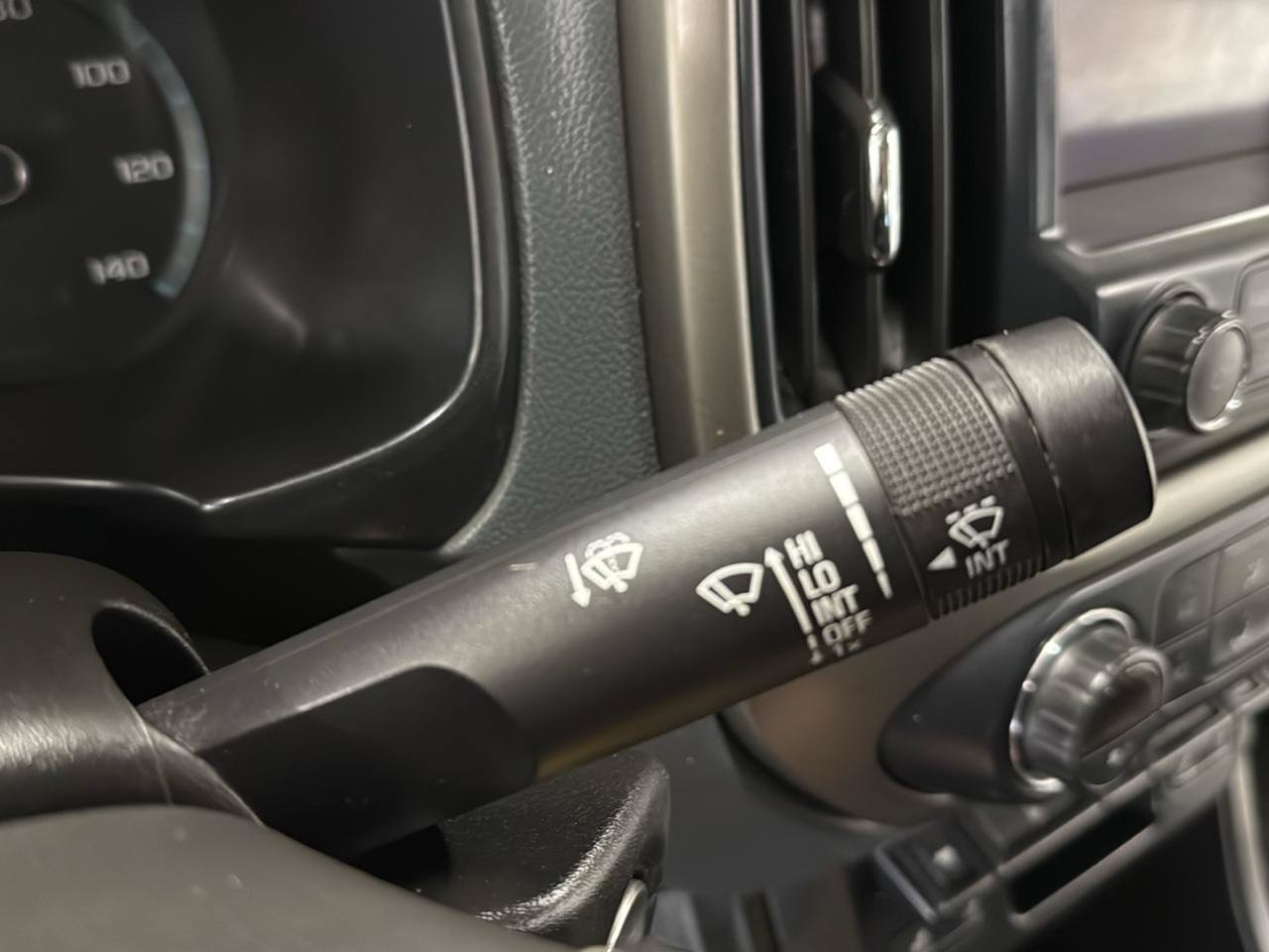 Used 2017 Chevrolet Colorado Z71 AWD/4WD image 16