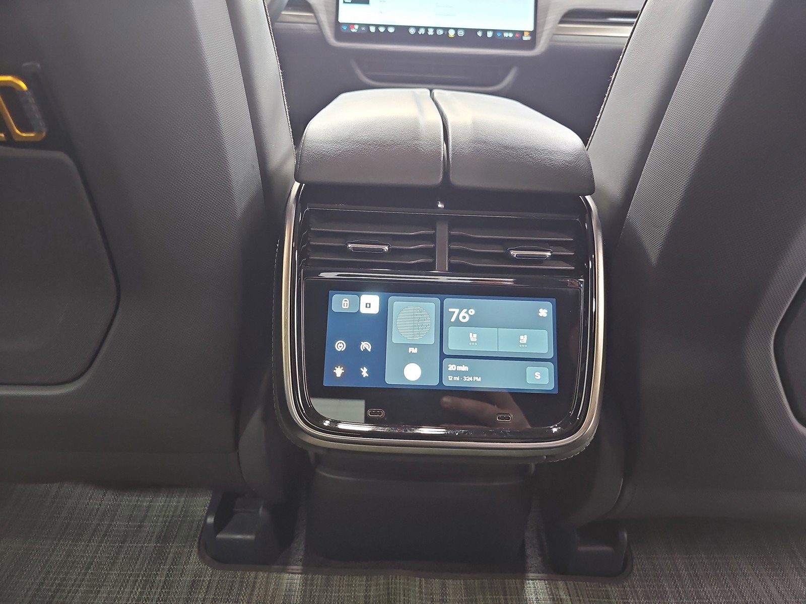 Used 2022 Rivian R1T Adventure image 28