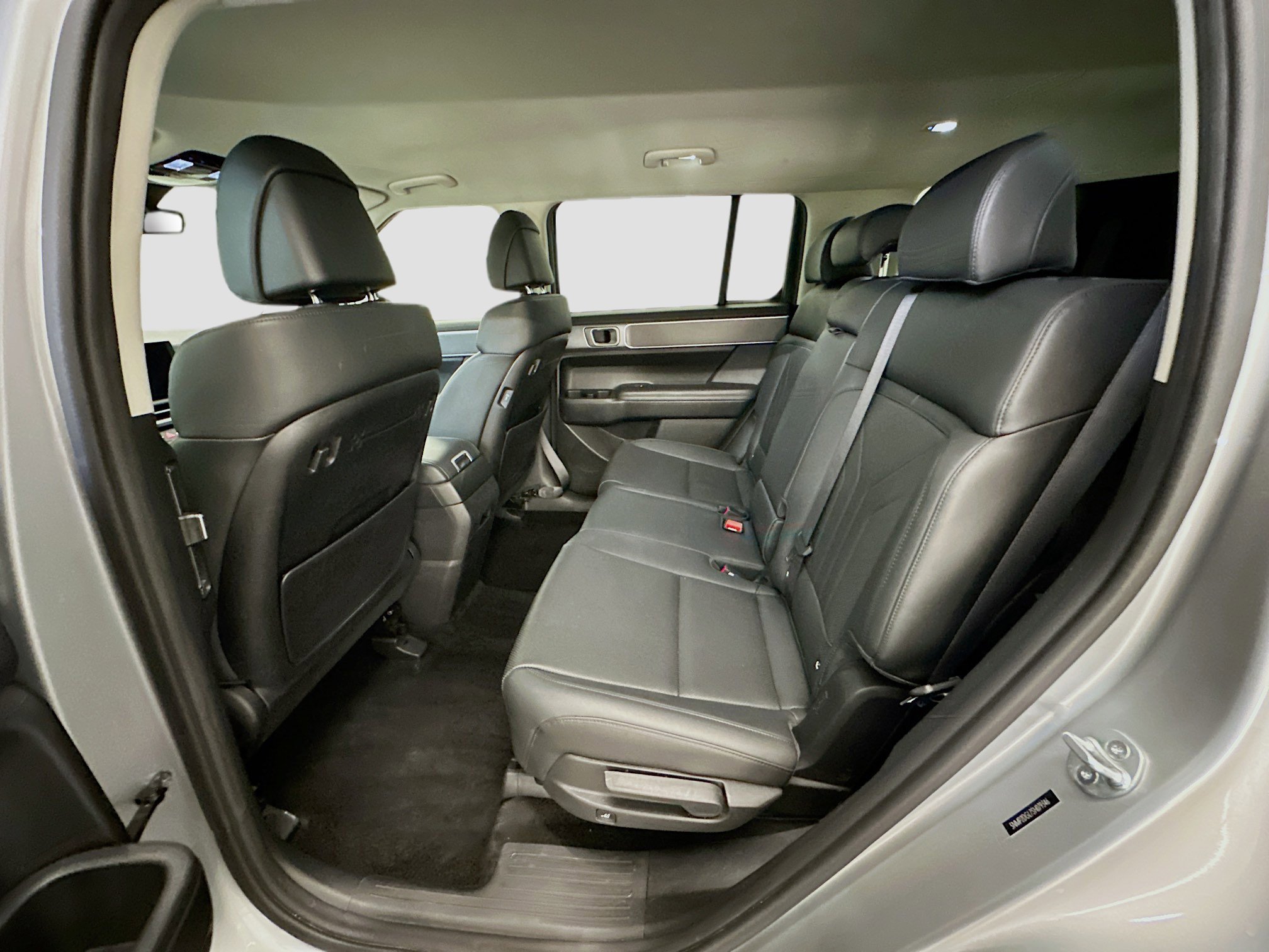 Used 2025 Hyundai Santa Fe SEL image 28