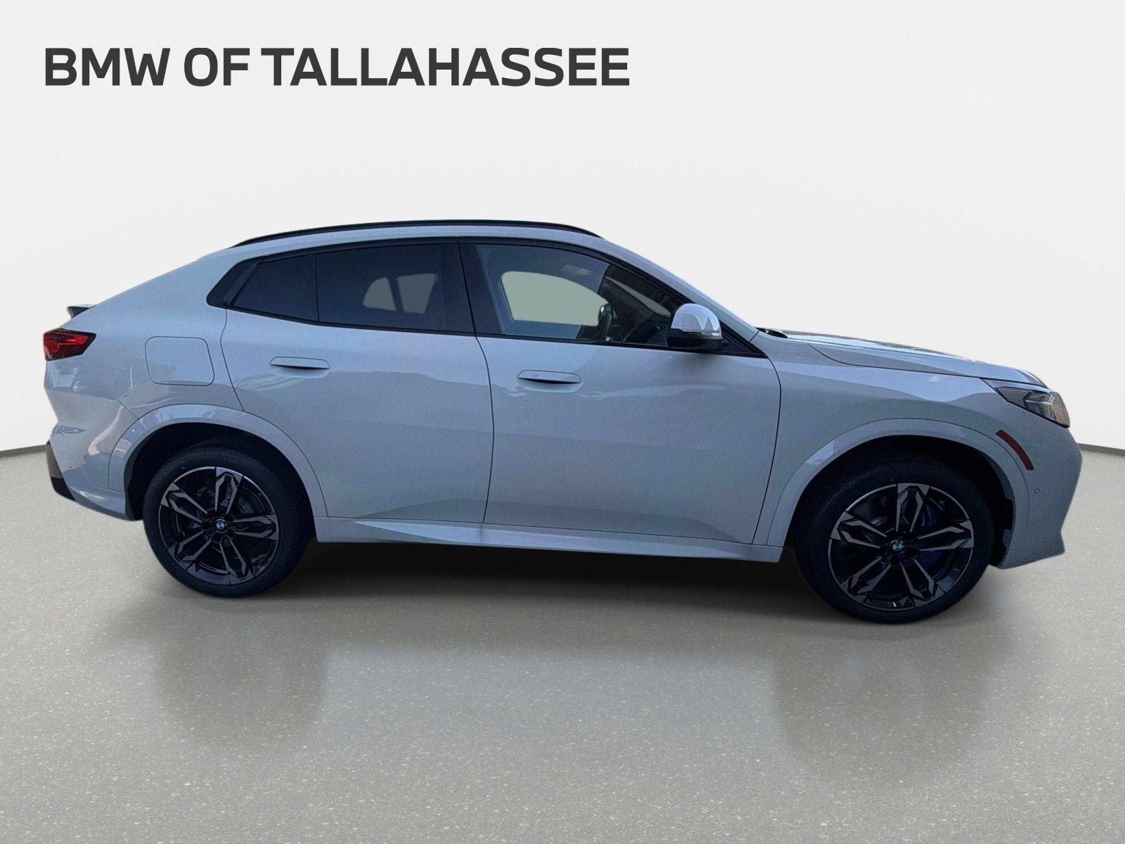 New 2026 BMW X2 xDrive28i w/ Technology Package AWD/4WD image 4