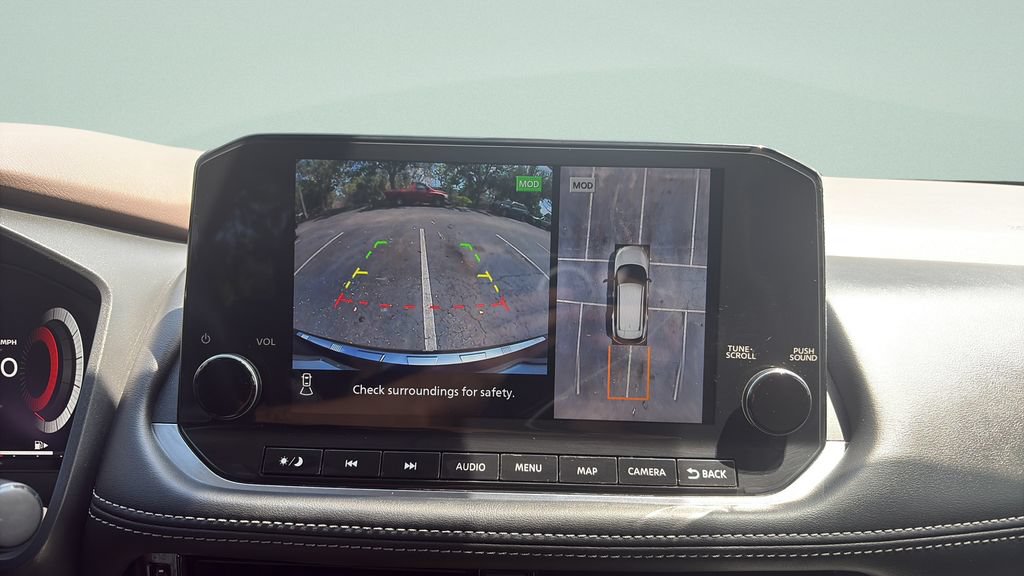 Used 2022 Nissan Rogue Platinum w/ Head-Up Display Package AWD/4WD image 18