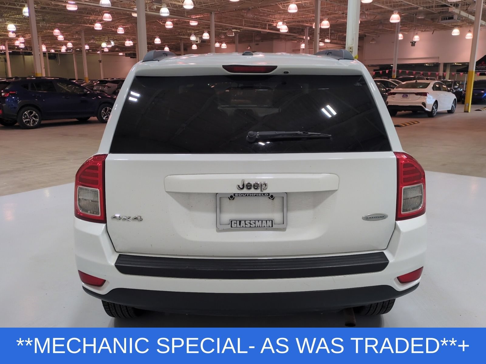 Used 2011 Jeep Compass Latitude AWD/4WD image 4