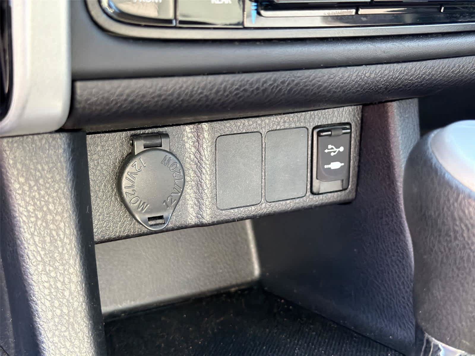 Used 2019 Toyota Corolla LE w/ Protection Package FWD image 35