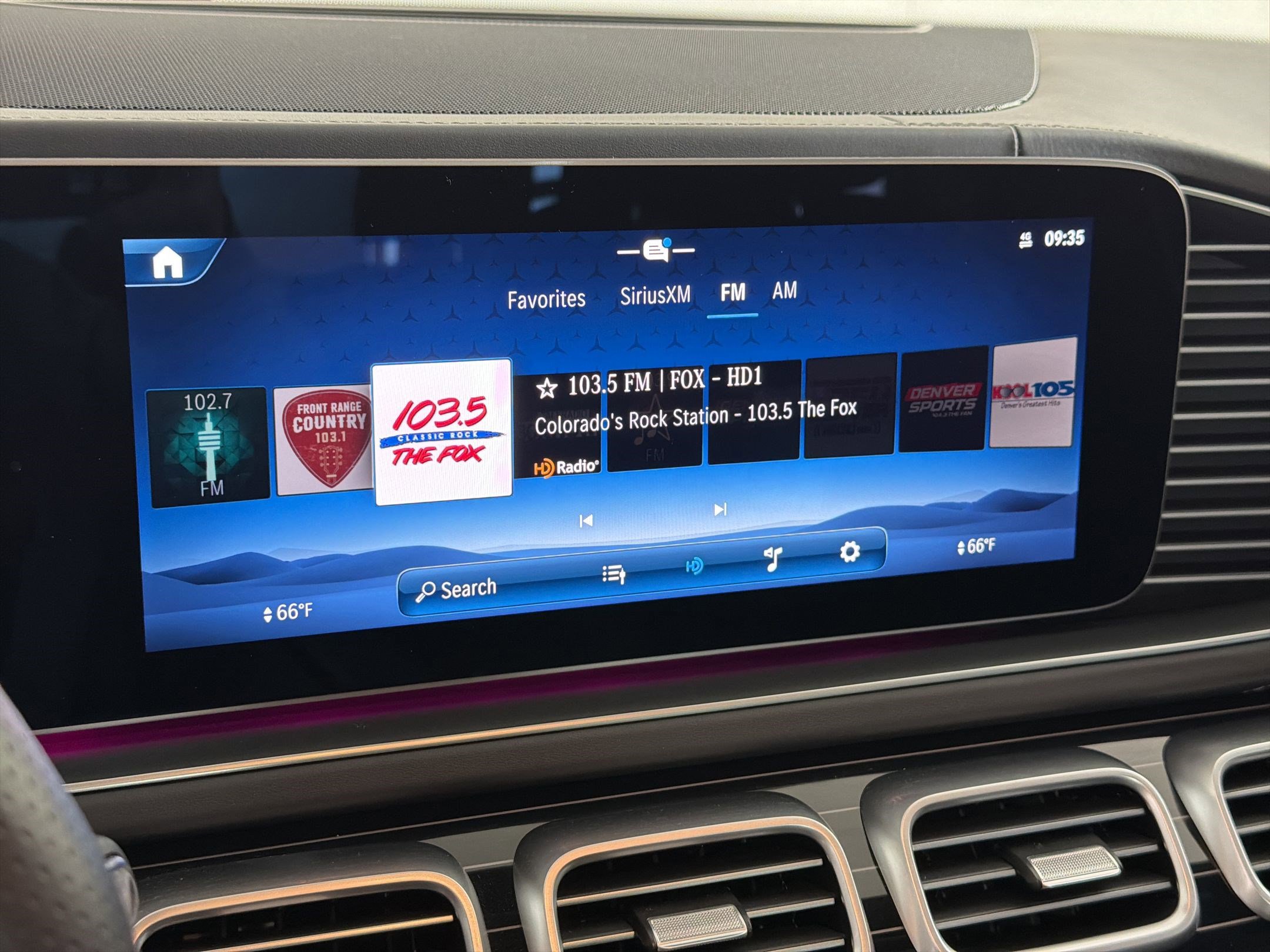 Certified 2025 Mercedes-Benz GLE 53 AMG 4MATIC image 23