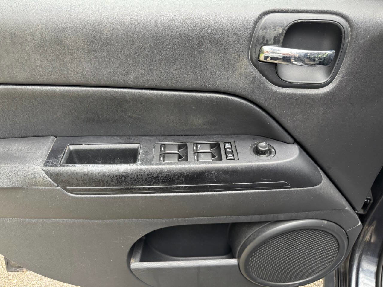 Used 2015 Jeep Patriot Sport w/ Power Value Group image 15