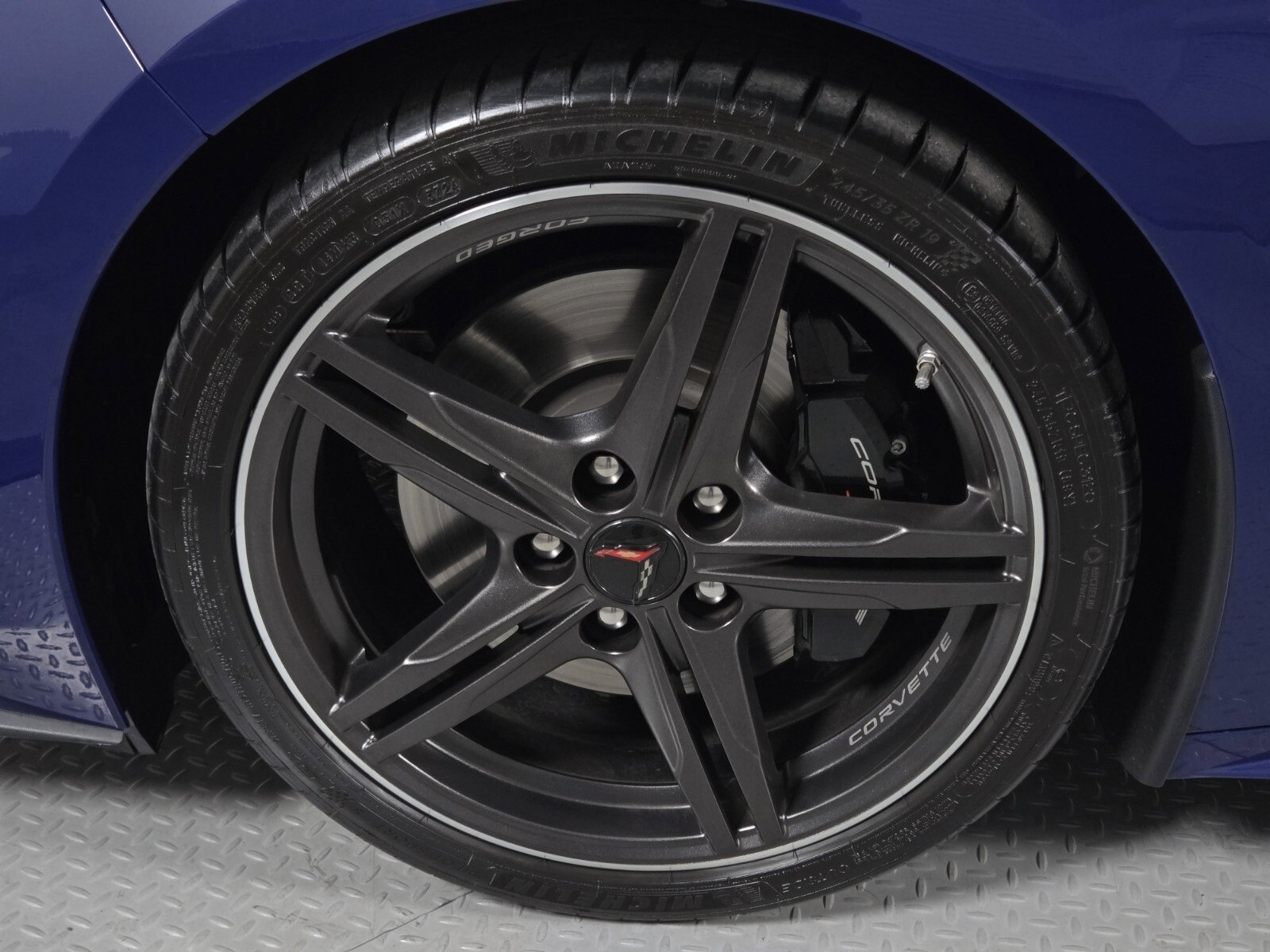 Used 2025 Chevrolet Corvette Stingray Coupe w/ Z51 Performance Package image 9