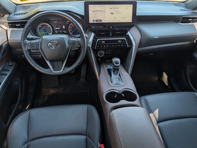 Used 2023 Toyota Venza XLE AWD/4WD image 19