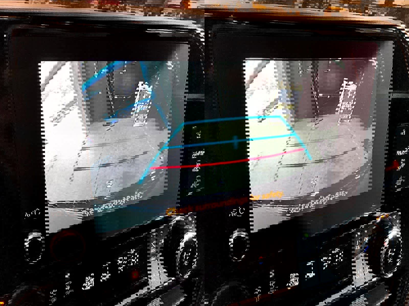 Used 2023 Toyota Highlander XLE image 20