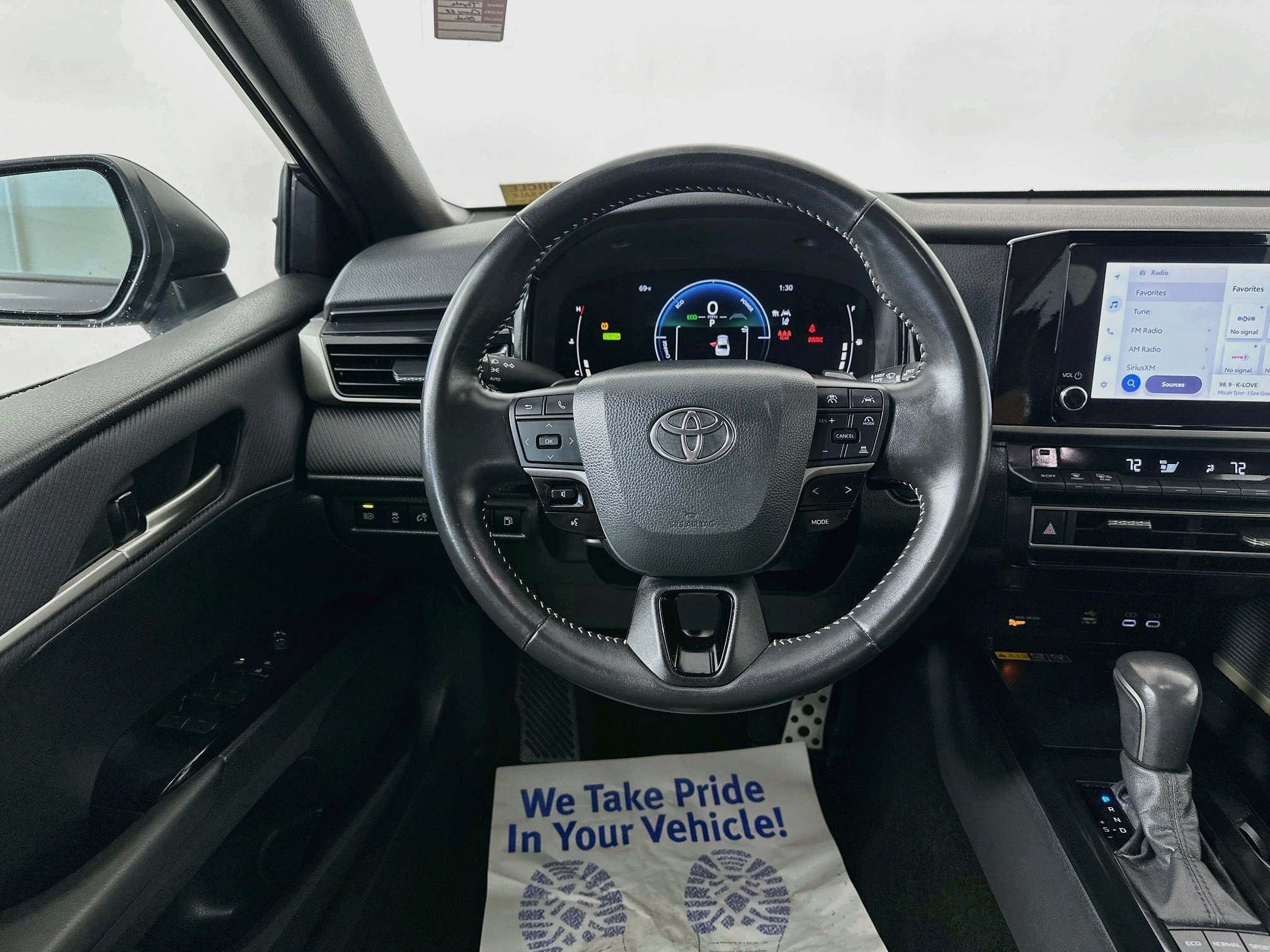 Certified 2025 Toyota Camry SE FWD image 20