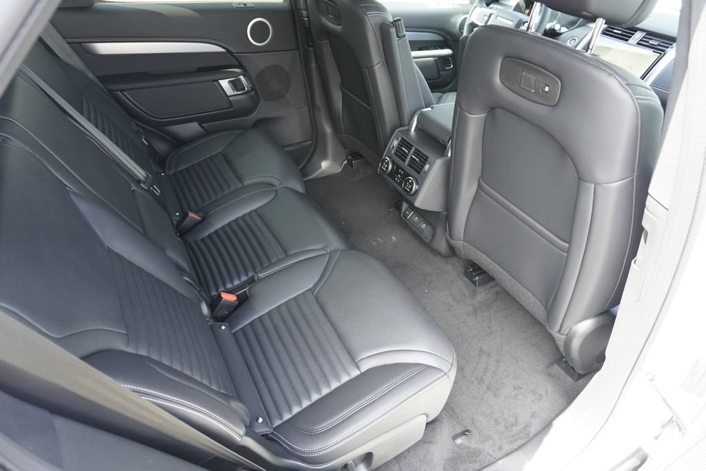 New 2026 Land Rover Discovery Dynamic SE AWD/4WD image 26