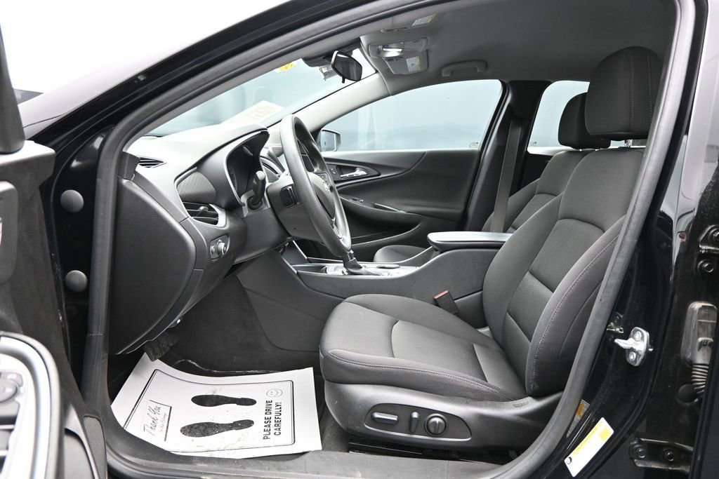 Used 2024 Chevrolet Malibu LT FWD image 9