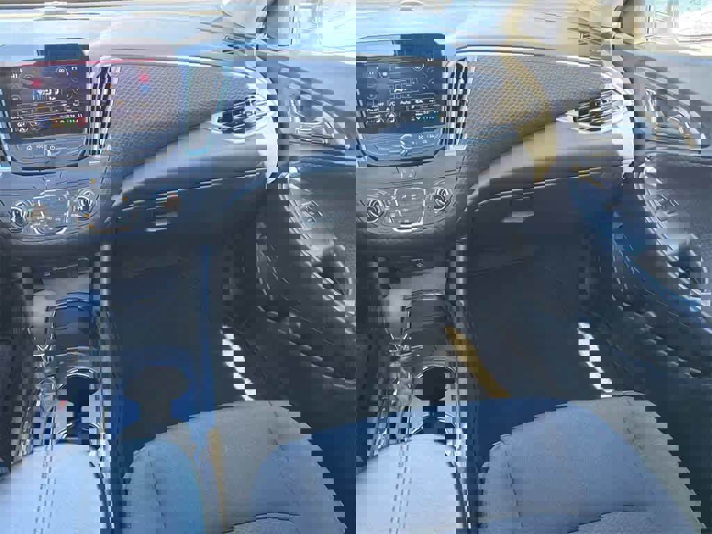 Used 2023 Chevrolet Malibu LT image 20