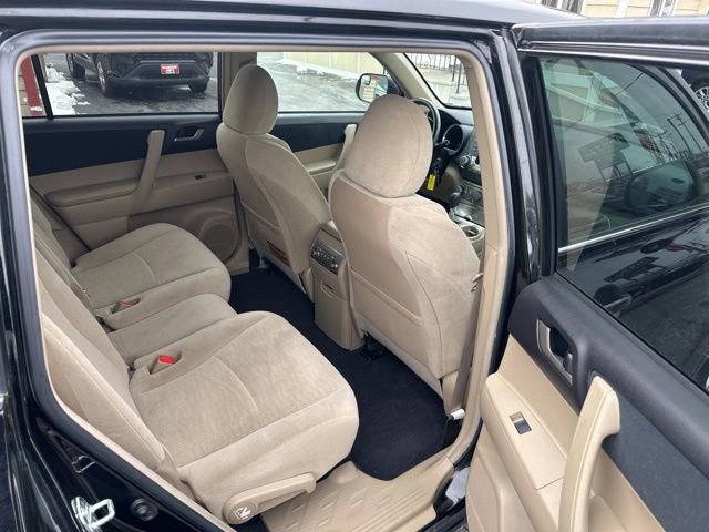 Used 2012 Toyota Highlander 4WD w/ Tech Pkg image 19