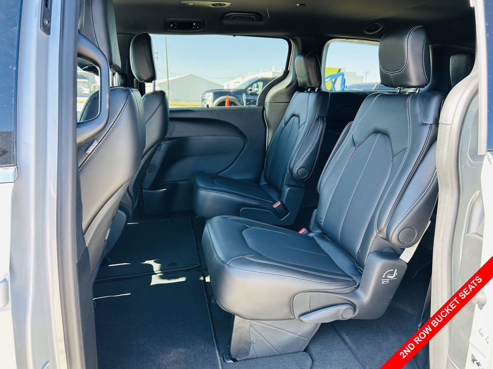 New 2026 Chrysler Voyager LX FWD image 25