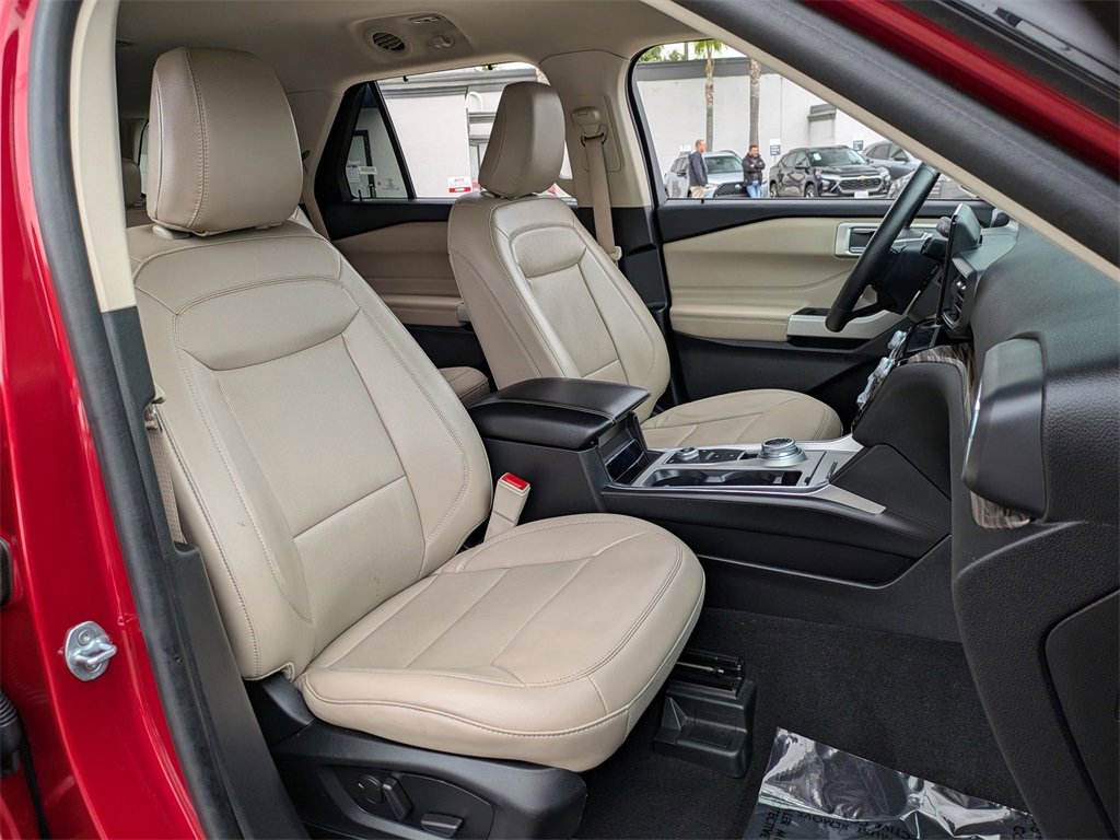 Used 2024 Ford Explorer Limited image 28