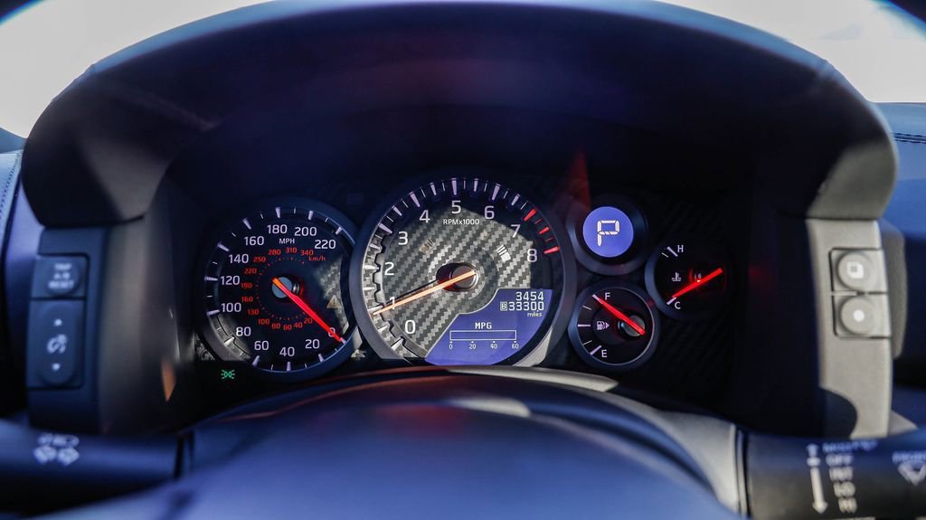 Used 2024 Nissan GT-R Premium w/ Premium Interior Package image 23