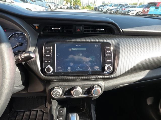 Used 2023 Nissan Kicks SV image 16