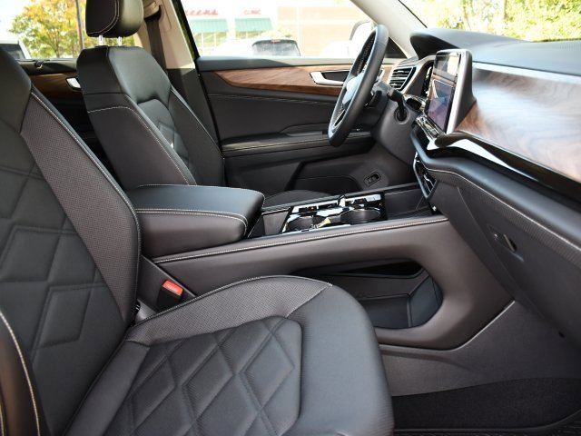 New 2026 Volkswagen Atlas SE image 32
