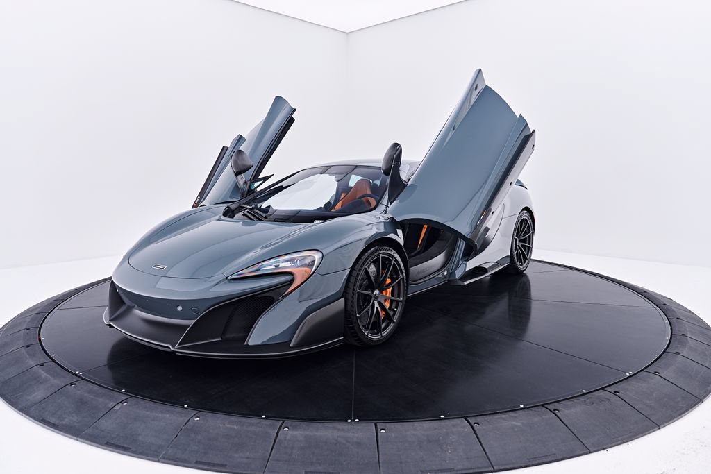 Used 2016 McLaren 675LT Coupe RWD image 28
