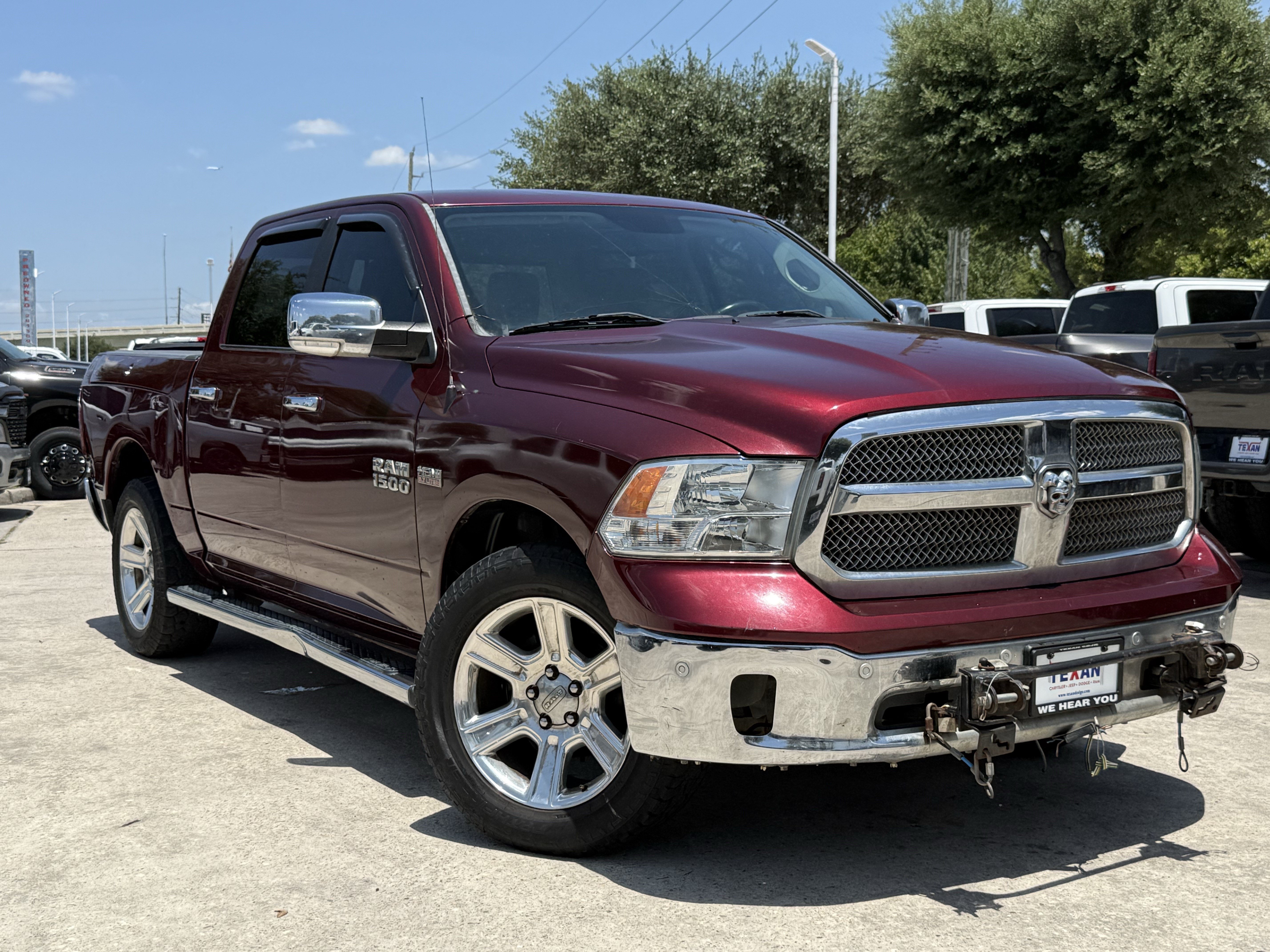 Used 2017 RAM 1500 Lone Star AWD/4WD image 2