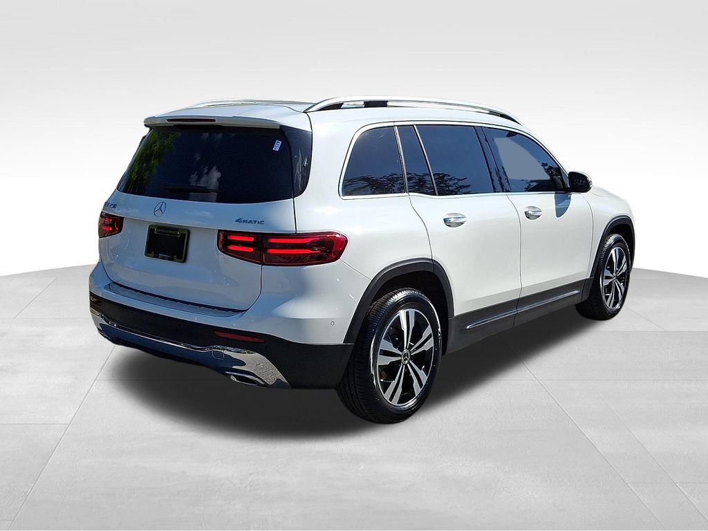 Used 2025 Mercedes-Benz GLB 250 4MATIC image 6