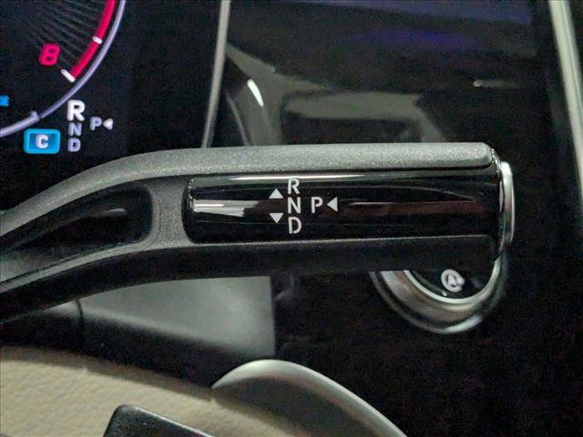 Used 2024 Mercedes-Benz GLC 300 4MATIC image 12