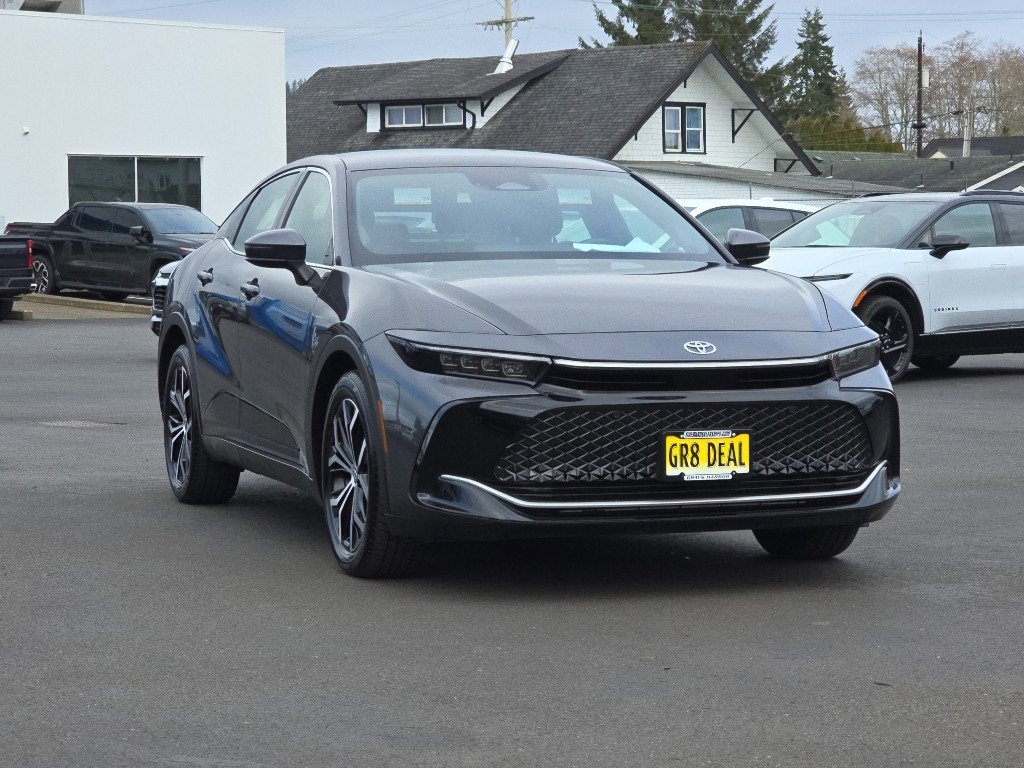 Certified 2024 Toyota Crown Limited image 2