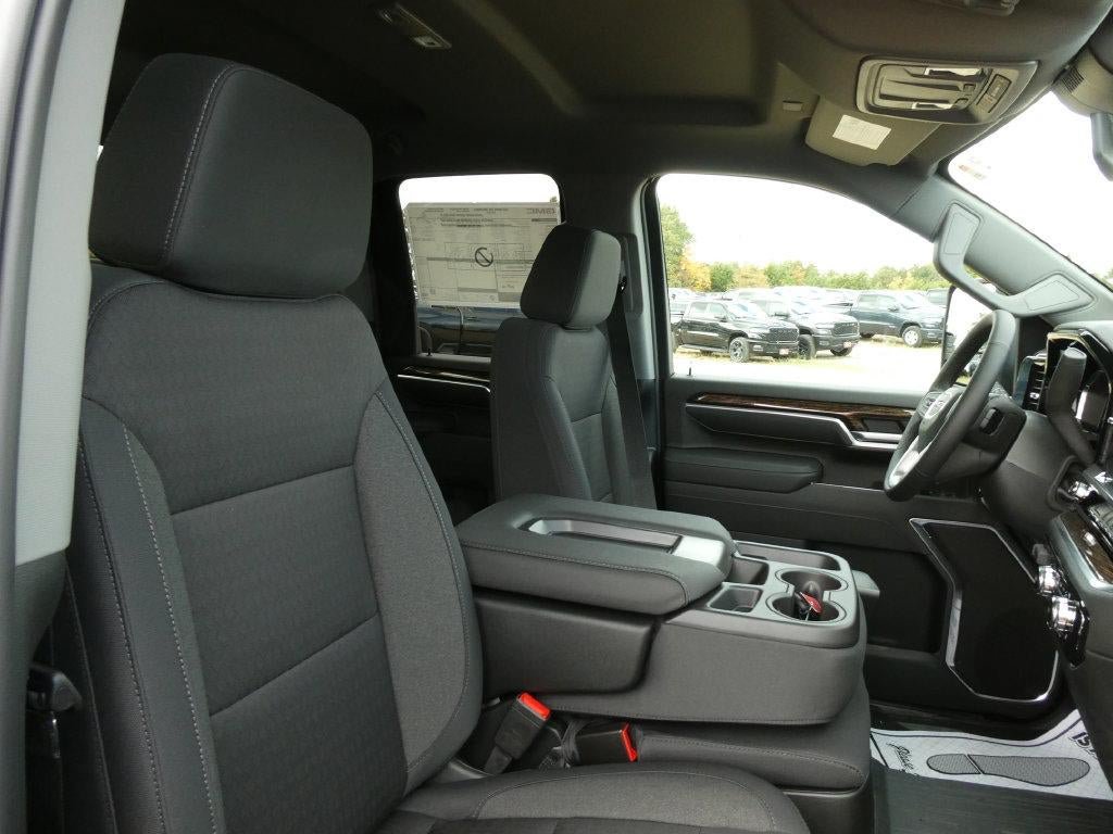 New 2026 GMC Sierra 2500 SLE w/ SLE Value Package; AWD/4WD image 10