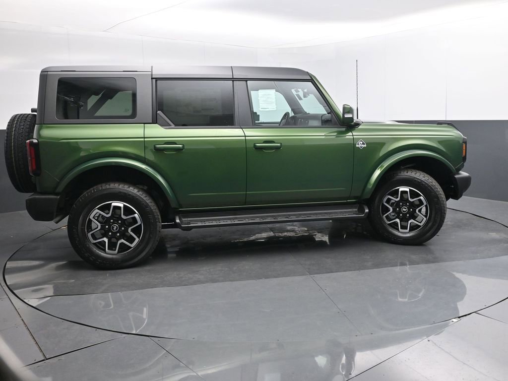 New 2025 Ford Bronco Outer Banks image 7